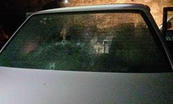 Park halindeki otomobil kurşunlandı
