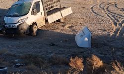 Şarampole devrilen kamyonet sürücüsü yaralandı