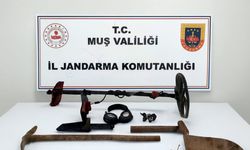 Sit alanında kaçak kazı yapan 3 kişi yakalandı