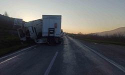 Tır kontrolden çıktı: 1 yaralı