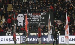 Taraftarlardan duygulandıran pankart...