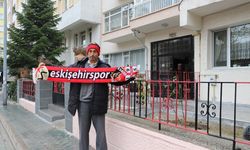 Eskişehirspor sevgisini apartmana taşıdılar