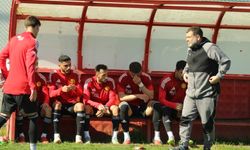 Kamp kafilesinde yoklar