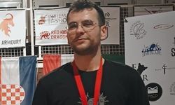 Madalya ile döndü!