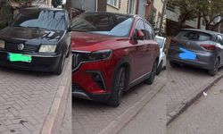 Bu kaldırım işgallerine kim dur diyecek!