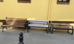 Eskişehir'de renkli banklar göz kamaştırıyor