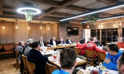 AK Parti Eskişehir İl Başkanı Albayrak’tan Demirspor’a moral yemeği