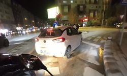 Yanlış trafik ışığına uydu... Trafikte uzun kuyruklar oluşturdu!