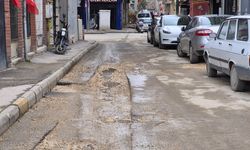 Eskişehir’de aylarca onarılmayan ara sokaklar tepki çekiyor