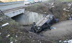 Araç şarampole uçtu! Sürücü hayatını kaybetti