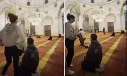 Camii'de yaptığı hareketlerle tepki toplayan genç gözaltına alındı!