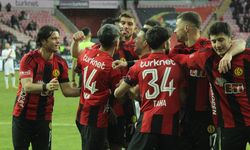 Eskişehirspor fırtına gibi başladı: 4 maç 20 gol!