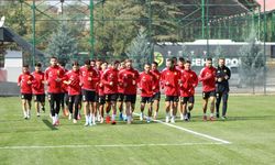 Es-Es'te 10 isim sakatlandı!