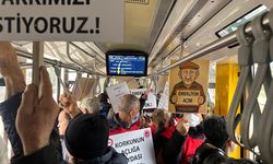 Emeklilerden dikkat çeken protesto!