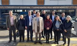 Doktor eksikliğine tepki gösterdiler!