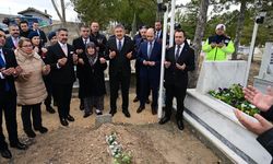 Vali Yılmaz'dan şahit kabrine ziyaret!