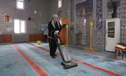 Tepebaşı'nda camiler temizlendi