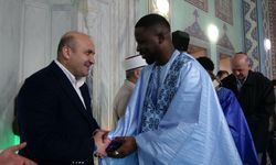 AK Parti İl Başkanı Gürhan Albayrak, vatandaşlarla bayramlaştı