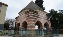 641 yıllık türbe zamana direniyor