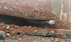 Okulun istinat duvarı çöktü!