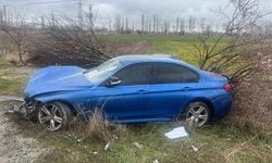 Otomobil şarampole yuvarlandı: 3 kişi yaralandı!