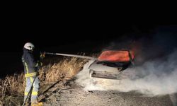 Seyir halindeki otomobil yandı