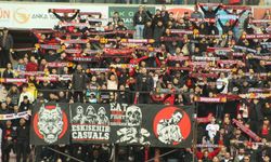 İzmir'de büyük hesaplaşma: Eskişehirspor, Karşıyaka deplasmanında