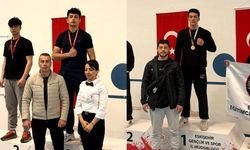 Genç boksörlerden çifte gurur