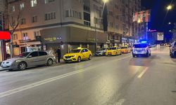 “Yan Bakma” kavgası kanlı bitti!