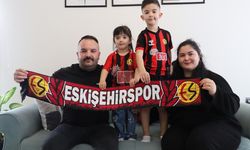 Eskişehirsporlu minik taraftar gündem oldu: Bakın ne yaptı?