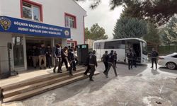 Göçmen kaçakçılık operasyonuna 10 tutuklama