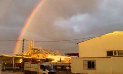 Sağanak sonrası gökkuşağı mest etti