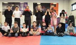 Kick-Boks hız kesmiyor