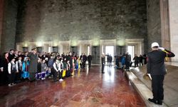 23 Nisan’da Anıtkabir’de tören düzenlendi!