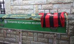 Eskişehirspor’un efsane ismi Nihat Atacan son yolculuğuna uğurlandı