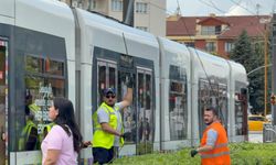 Tramvay hattında tehlikeli arıza!