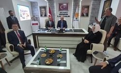 Bakan Ersoy'dan AK Parti Eskişehir İl Başkanlığı'na ziyaret