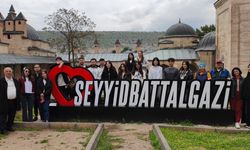 Türk dünyası gençliği Eskişehir'in tarihine yolculuk yaptı