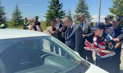 Eskişehir Valisi Erdinç Yılmaz vatandaşla bayramlaştı