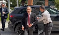 Tepebaşı Belediye Başkanı Ahmet Ataç belediye binasına geldi...