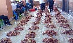 İmece usulü kesilen 1 ton kurban eti, 100 aileye dağıtıldı