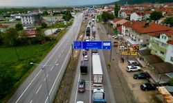 Kara yollarında bayram trafiği yoğunluğu