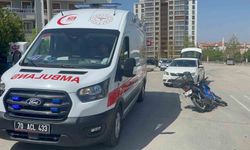 Otomobil ile motosiklet çarpıştı: 1 yaralı