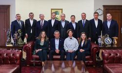 CHP'li belediye başkanlarından Özgür Özel'e destek açıklaması...