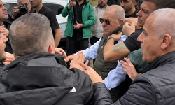 CHP Genel Merkezi önünde yumruklu kavga