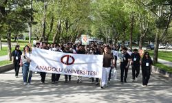 Anadolu Üniversitesi'nde bahar yürüyüşü