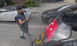 Türk bayrağı için su hediye etmek istedi