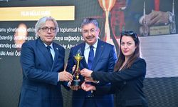 Vali Yılmaz'a Yılın Mülki İdare Amiri' ödülü verildi