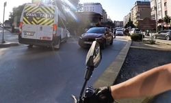 Servis şoförü kazaya davetiye çıkardı