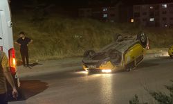 Eskişehir’de ticari taksi ters döndü: 2 yaralı